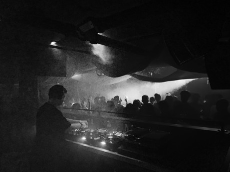 lone djing at smartbar