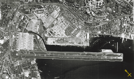 An aerial view of the Kai Tak runway (1985)