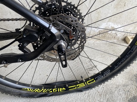 Pneu arrière à plat 
