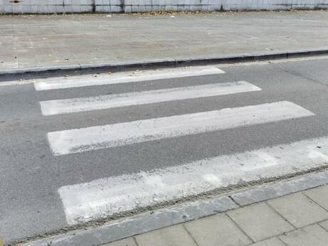 Zebrastreifen ohne abgesenkte Bürgersteige