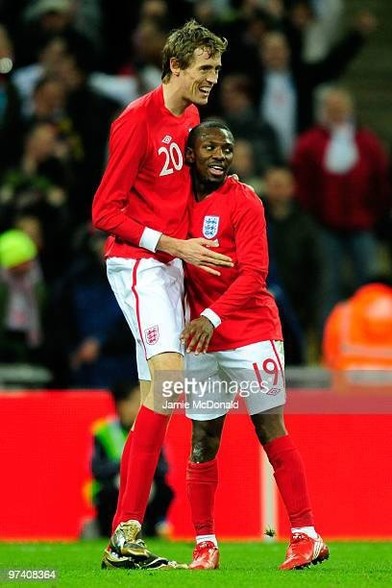 Peter Crouch with Sean Wright-Phillips