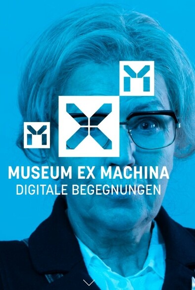 Zweifarbiges Foto in blauer einer Schauspielerin mit dem Namen der Augmented Reality App: MXM MUSEUM EX MACHINA. Digitale Begegnungen. 
