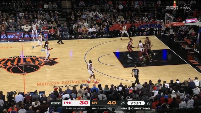 Tobias Harris makes the two point shot
