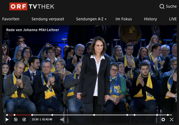 9. Jänner: Vera Russwurm als Moderatorin des Wahlkampfauftakts der ÖVP Niederösterreich.