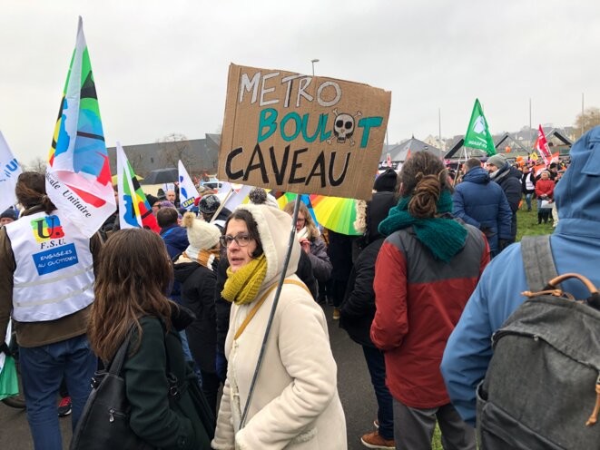 Dans la manifestation du 31 janvier 2023 à Charleville-Mézières. © Christophe Gueugneau