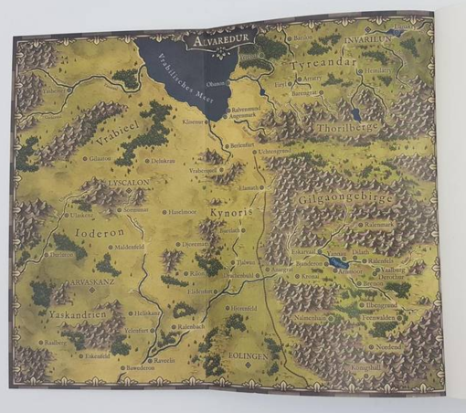 Landkarte des Fantasyreiches Alvaredur mit einem Meer im Norden und zahlreichen Gebirgen