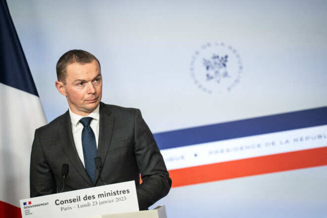 Le ministre du travail Olivier Dussopt présente la reforme des retraites, le 23 janvier 2023. © Photo Xose Bouzas / Hans Lucas via AFP