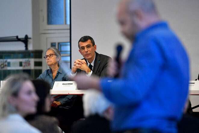 Édouard Durand lors d'une réunion publique de la « Commission indépendante sur l'inceste et les violences sexuelles faites aux enfants » à Paris, le 21 septembre 2022. © Photo Julien de Rosa / AFP