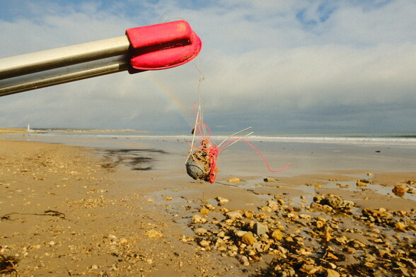Fishing weight and hooks