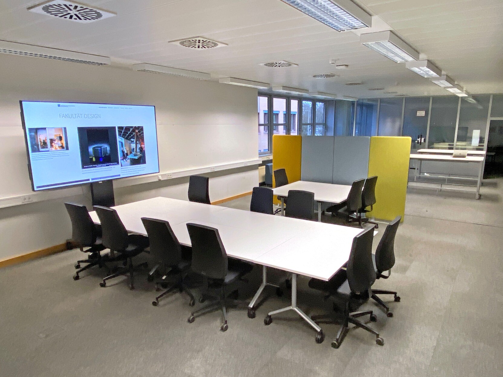 Our Digital Lab gets a fresh outfit. Ugly computer lab ➔ fancy co-working space!