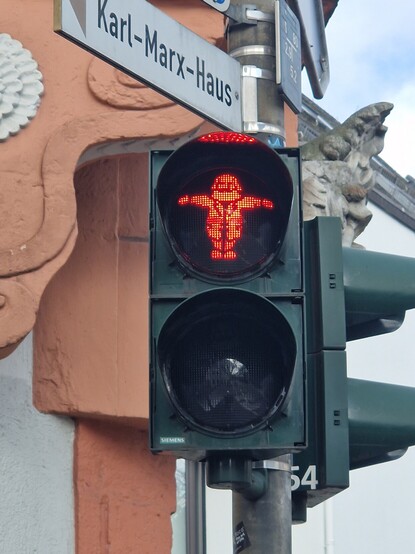 Karl Marx in red