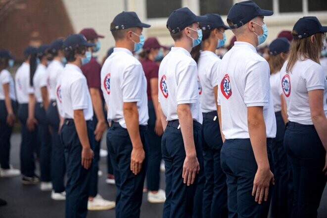 Cérémonie d’ouverture d’un séjour du Service National Universel en Dordogne en 2021. © Photo Romain Longieras / Hans Lucas via AFP