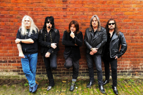ChatGPT making things up about the article:
Alcatrazz, the band featuring singer Graham Bonnet, lead guitarist Joe Stump and bassist Jimmy Waldo, have released a new video single titled "Battlelines". The single follows their first EP "Born Innocent" from 2020 and takes listeners on a heavy and exciting journey. The video features fast-paced editing, dark visuals and a powerful sound to match. Alcatrazz's new album Parole Denied is slated for a June 4th release.

