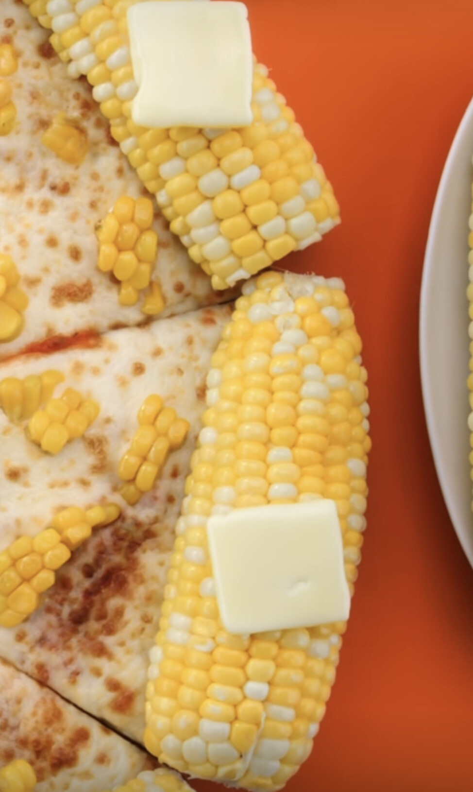 Corncob crust pizza