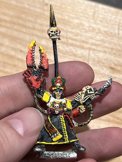 Commissar Yarrick old Warhammer 40000 miniature 