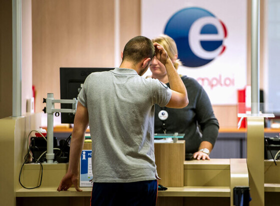Pôle emploi : toujours plus de sollicitations et « des tensions » sur les radiations © Photo Philippe Huguen / AFP
