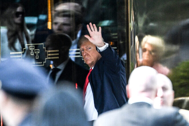 Donald Trump à son arrivée à la Trump Tower à New York le 3 avril 2023. © Photo Andrew Caballero-Reynolds / AFP