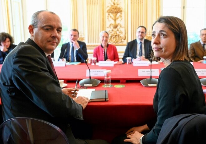 Les dirigeants de la CFDT et de la CGT, Laurent Berger et Sophie Binet, à Matignon le 5 avril. © Photo Bertrand Guay / AFP