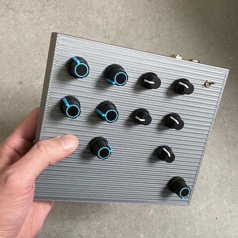 b4 DigiDrone DIY synthesizer