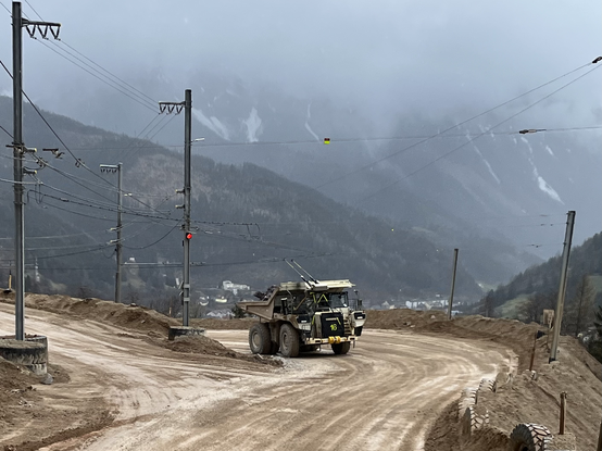 SLKW am Erzberg im Oberleitungsbetrieb