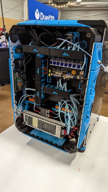 3D printer electronics enclosure. Very tidy. Blue and black theme. 