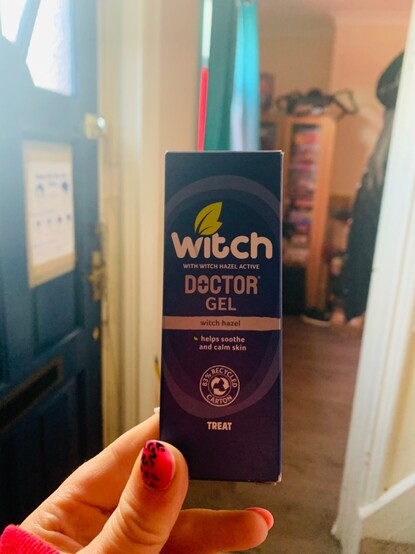 Picture of a box of witch Hazel gel, called Witch - Doctor gel 