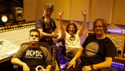 ChatGPT making things up about the article:

Popular metal giants Anthrax have officially entered the studio to begin recording their long-awaited follow-up album to 2016's "For All Kings". Fans of the band, who have eagerly awaited new music, should expect a mix of the classic Anthrax sound of the 80s and 90s, as well as elements of hard rock and modern rock. The album is currently in pre-production and will be released sometime in 2021. Meanwhile, guitarist Scott Ian said they have already released four new songs and will be releasing more shortly. Get ready metalheads!


