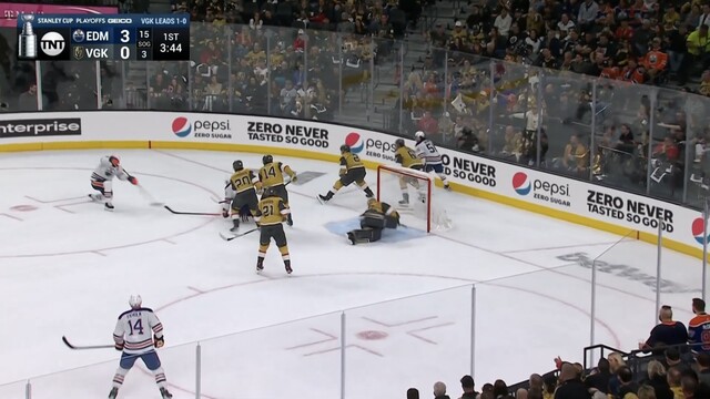 Laurent Brossoit gets wiped out, and that gives Leon Draisaitl with opportunity, he strikes with the wrist shot, and Oilers are up 4-0. 