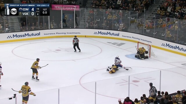 Connor McDavid with solo shot attempt, and it’s blocked by Alex Pietrangelo as time expires to end the 1st period. 