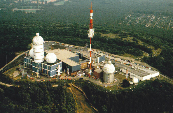 An aerial photo of Field Station Berlin, the Cold War listening station on Tuefelsberg in West Berlin, taken while it was still in operation. 