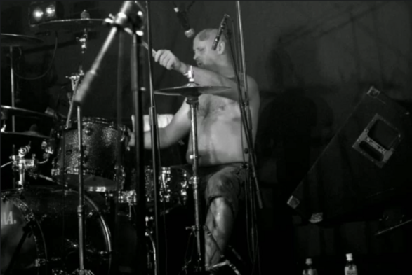 ChatGPT making things up about the article:
Andrew Laing, an iconic figure of the English punk and rock scene, has died at 56. Laing was the bassist for Leatherface, often referred to as the "godfathers of British hardcore". He also played bass for Cockney Rejects. He was remembered as an incredible musician and friend by the punk community. Laing was known for his genuine love of music, which shone through in his live performances. He will be greatly missed.


