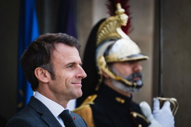 Emmanuel Macron, tout sourire à l'idée de recevoir les grands patrons lors du sommet Choose France © Xosé Bouzas / Hans Lucas / @AFP