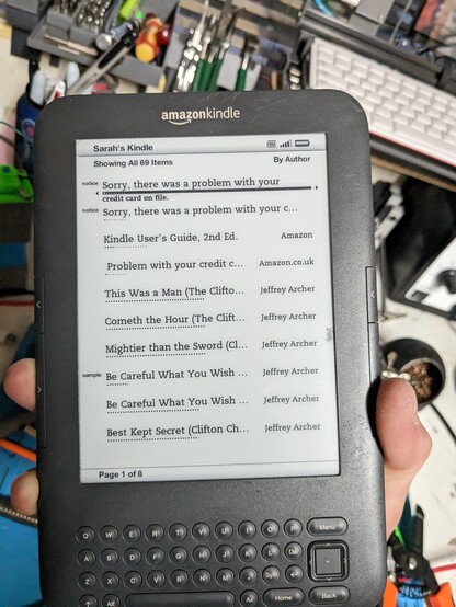 First boot of the recovered kindle. Found out it was a 3g/wifi model and the 3d still works 