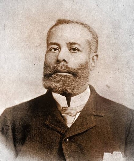Black-and-white photo of Elijah McCoy.