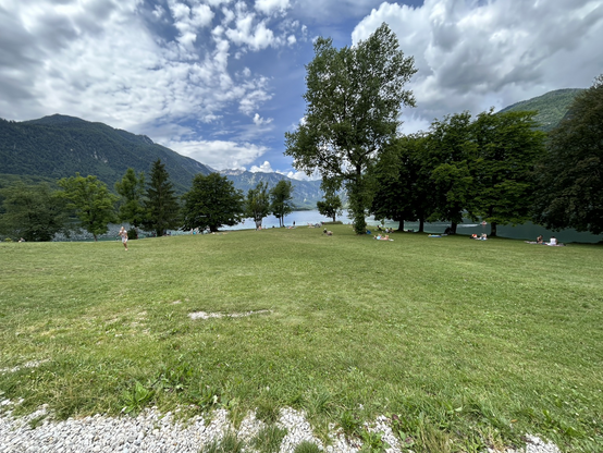 Výhled na jezero Bohinj