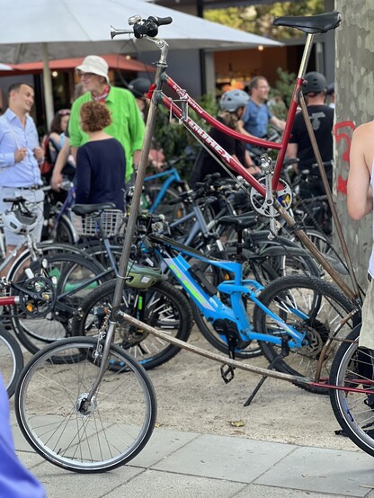 Ein Tallbike