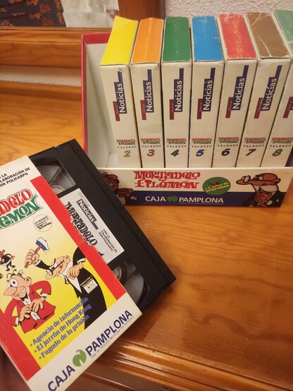 VHS de Mortadelo y Filemón que venían con el Diario de Noticias