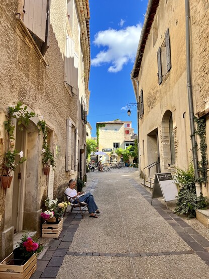 The main street converted to pedestrian 