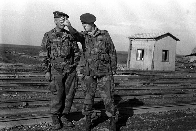 Jean Marie Le Pen pendant la guerre d’Algérie en 1957. © Photo Sipa