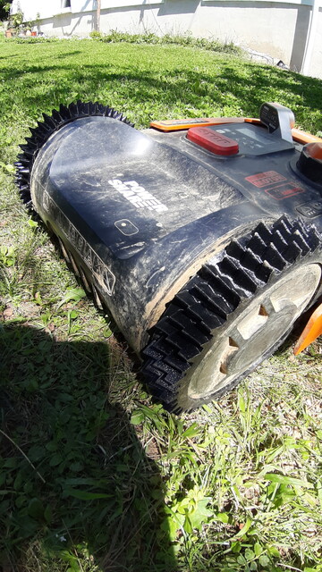 mower with new 3d printed spike wheels