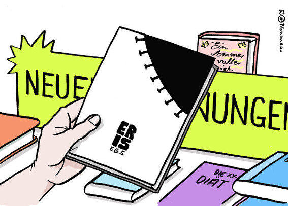 Szene in der Buchhandlung. Es ist eine Hand zu sehen, die ein Buch hält, im Hintergrund steht "Neuerscheinungen". Das Buch erinnert in seinem schwarz-weißen Design an "Er ist wieder da" von Timur Vermes. Es geht aber um "ERIS", so heißt die neueste Corona-Virusvariante EG.5. Statt des schwarzen Haarscheitels wie auf dem Ursprungs-Buchcover sieht man ein Stück des Virus und an der "Schnurrbartstelle" statt "Er ist wieder da" steht hier "ERIS EG.5". Im Hintergrund Bücher in Pastellfarben.