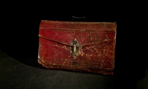 Benjamin Franklin's London wallet