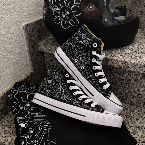 sketchy skull projekt