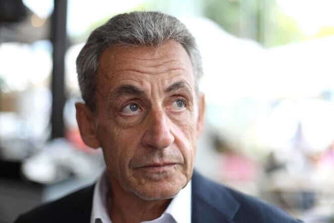 Nicolas Sarkozy lors d’une dédicace de son livre à Sainte-Maxime le 27 août 2023. © Photo Philippe Arnassan / Nice Matin / PhotoPQR via MaxPPP