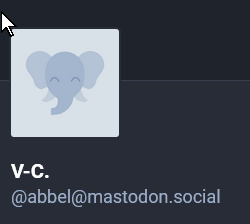 Logo of an elephant head, grey head, ears and tiny Stoßzähne. Looks harmless, like a baby elephant. I like this elephant! Though it was supposed to be a Mastodon! 