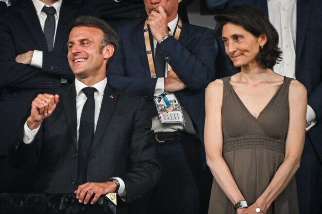 Emmanuel Macron et Amélie Oudéa-Castera au stade de France, en juin 2023, pour la finale du Top 14. © Photo Matthieu Mirville / DPPI via AFP