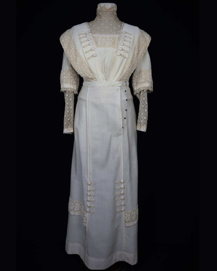 Das Kleid von vorne.