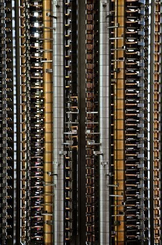 Photograph of a reconstruction of a portion of  Babbage's DIfference Engine. Image attribution: http://www.flickr.com/photos/bubba88xw/ / CC BY 2.0