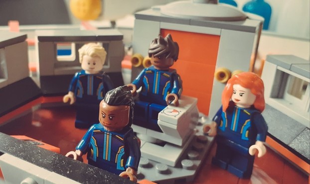 Stamets, Burnham, Tilly and Owosekun aboard a TOS style bridge 🖖