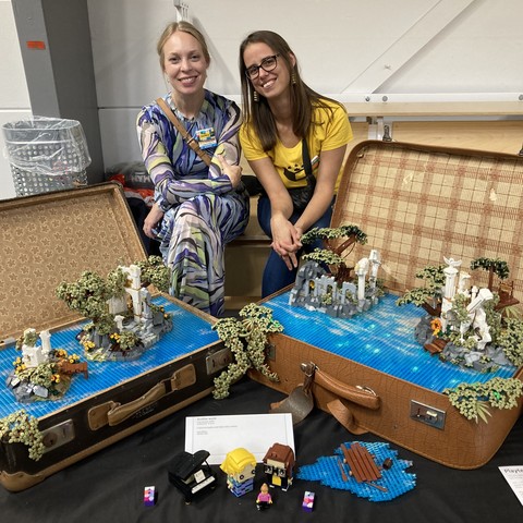 Two lovely Swedish AFOLs with their MOCs in a suitcase 